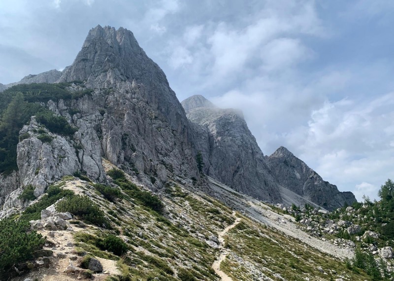 S T 2024 2708 berge 001 Fotor